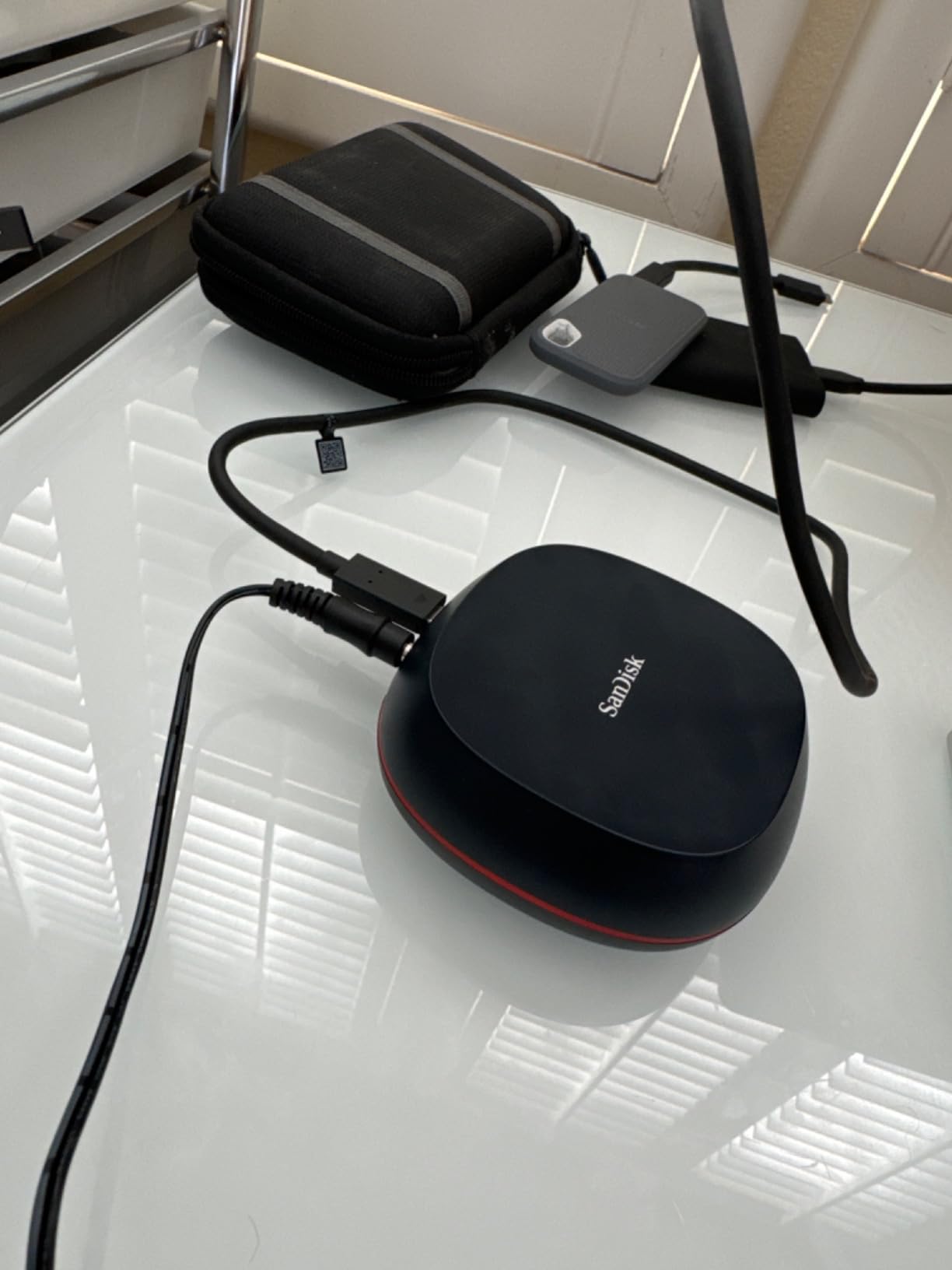 SANDISK 8TB Desk Drive SSD - Desktop External Solid State Drive, Up to 1000MB/s, USB-C, USB 3.2 Gen 2 - SDSSDT40-8T00-NA25 customer photo 2